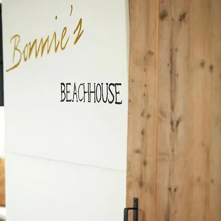 Holiday home Bonnie's Beachhouse - Aan Zee